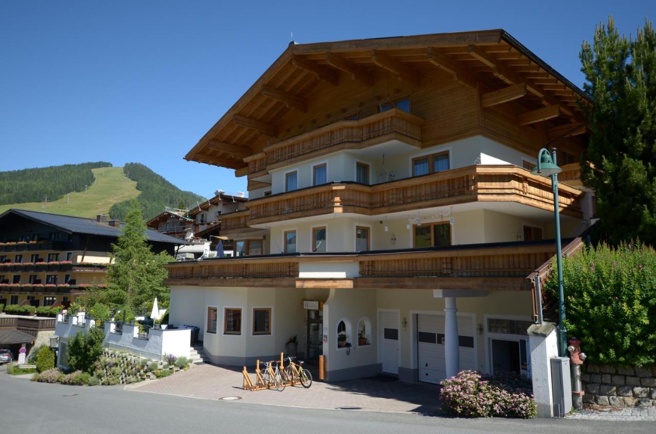 Landhaus Andrea Saalbach Exteriör bild